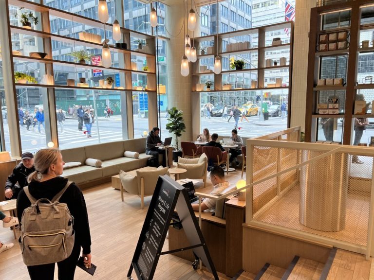 Im unteren Bereich sind nochmal eine ganze Reihe an Arbeitsplätzen