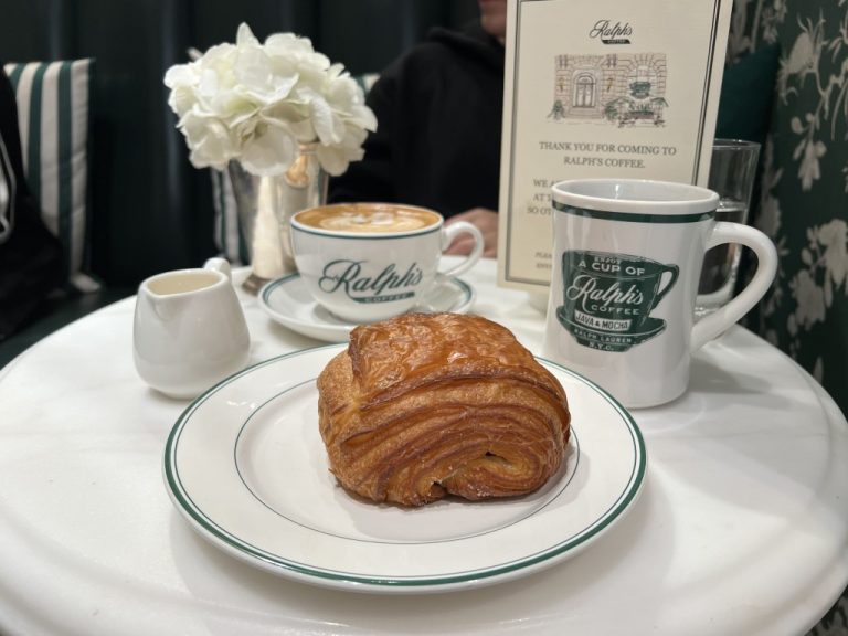 Ralph's Café gehört der Marke Ralph Lauren in New York City und ist definitiv ein ausgefallenes Konzept für einen Coffeeshop