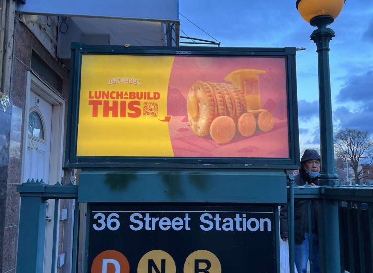 Digitale Bildschirmwerbung für Essen und Trinken nimmt zu