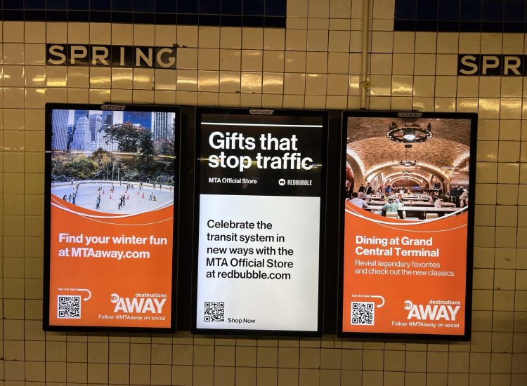 Noch keine Idee, wo Du zu Abend essen könntest - die Außenwerbung für das Restaurant zeigt's Dir